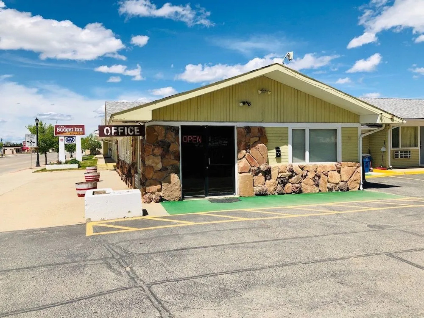 Budget Host Sheridan