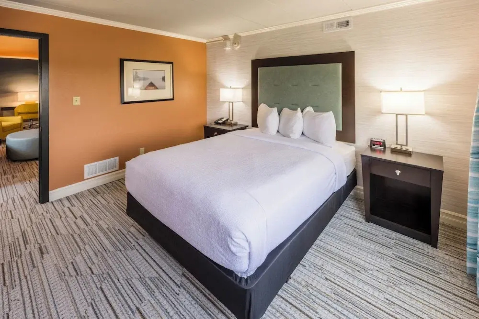 The Boulevard Inn & Bistro