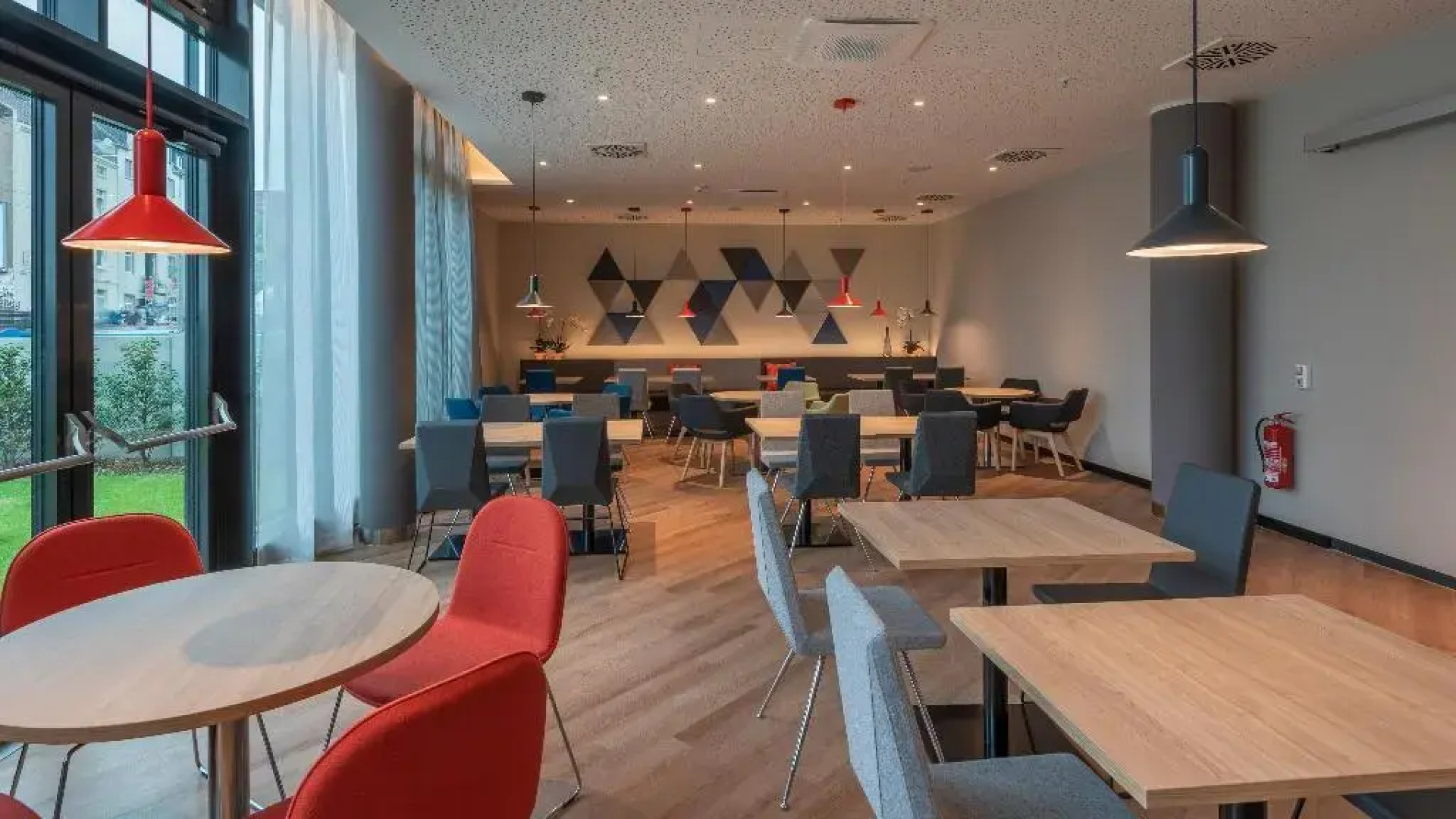 Holiday Inn Express Düsseldorf – Hauptbahnhof by IHG