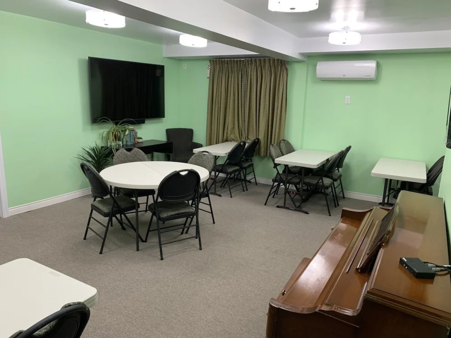 Midtown Motel & Suites