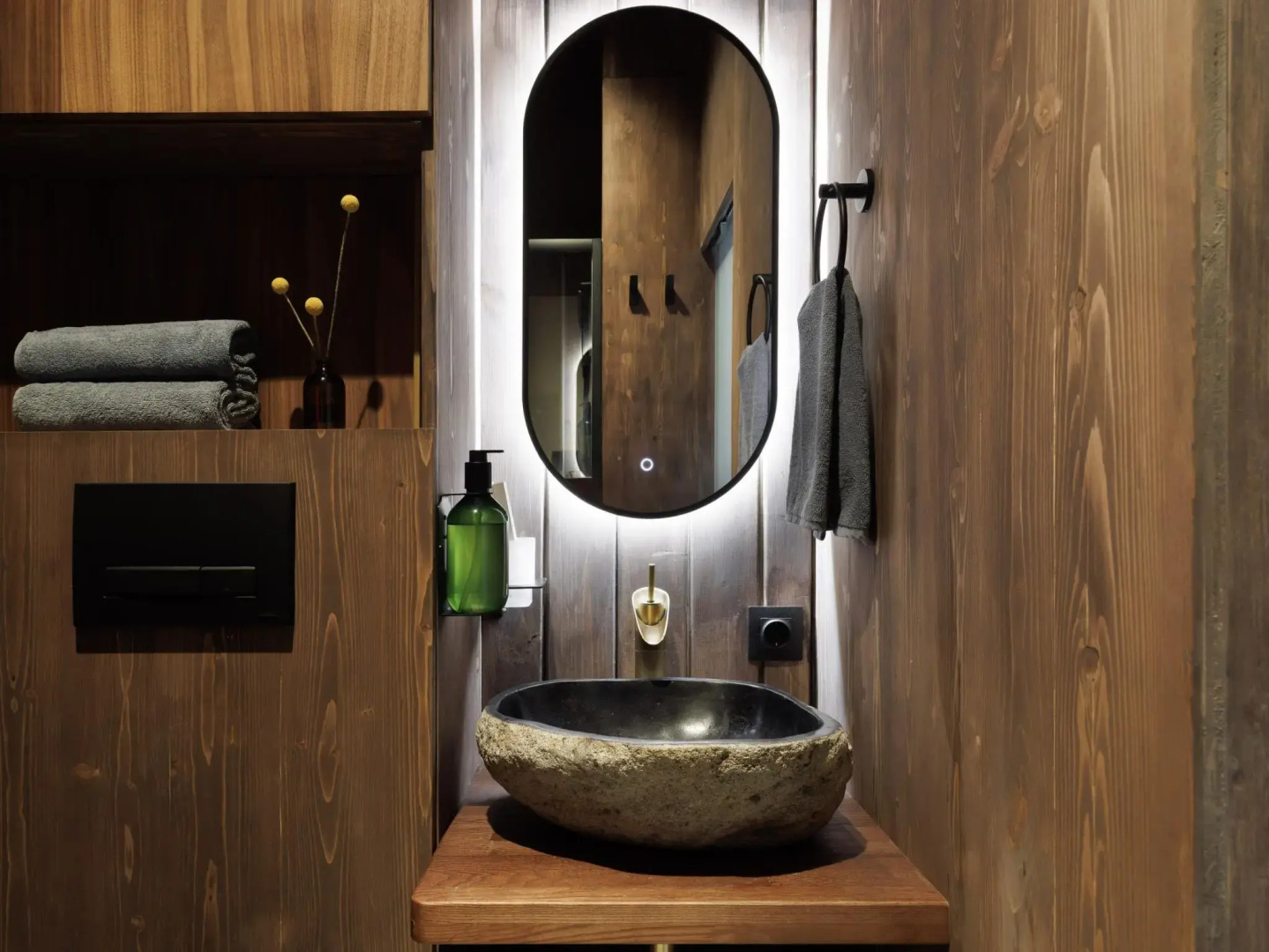 Озеро белых лилий