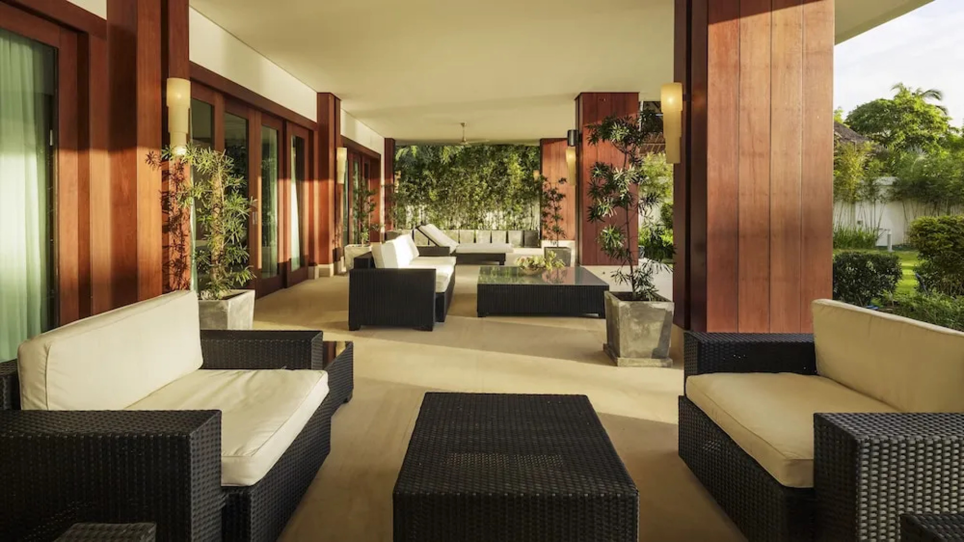 Under the Stars Luxury Apartment