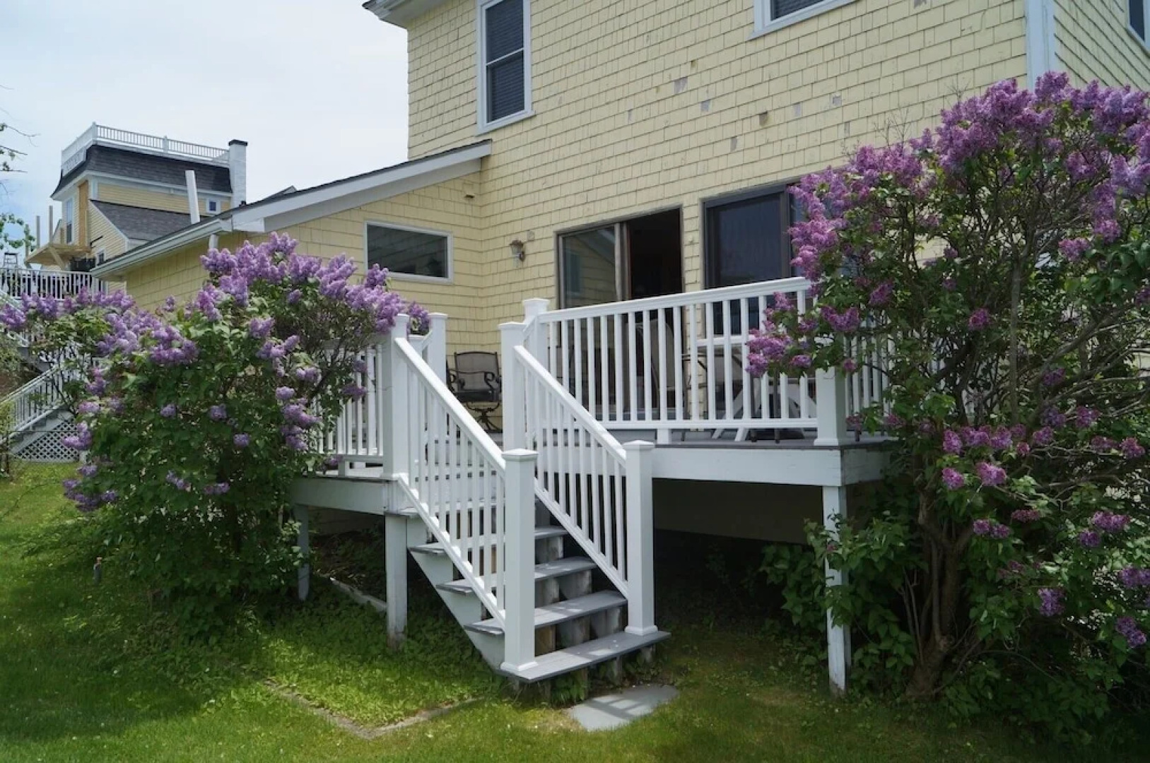 Short Sands View Y770-g Beautiful, Large Home Short Walk Through A Neighborhood To Short Sands Beach 4 Bedroom Home by RedAwning