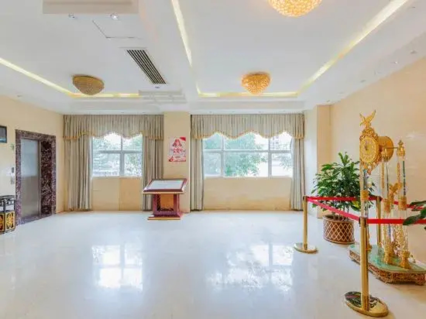 Friendly Hotel (Shaoguan Nanhua Temple)