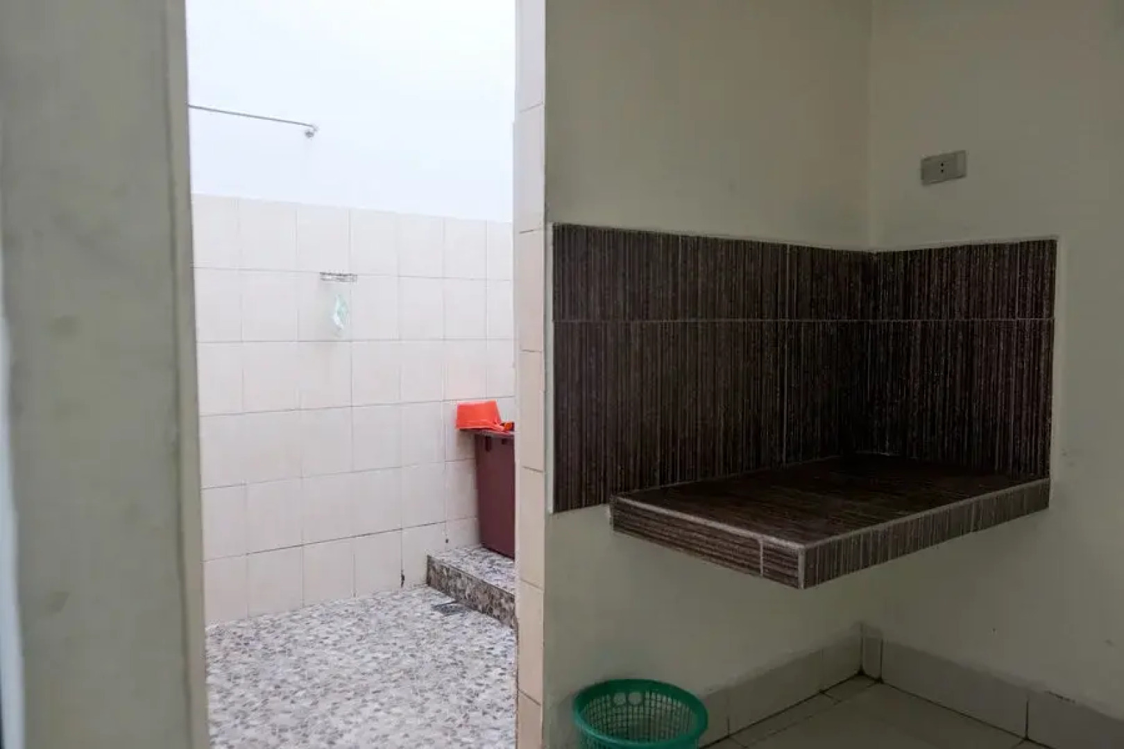 Hotel 78 Parapat Mitra RedDoorz