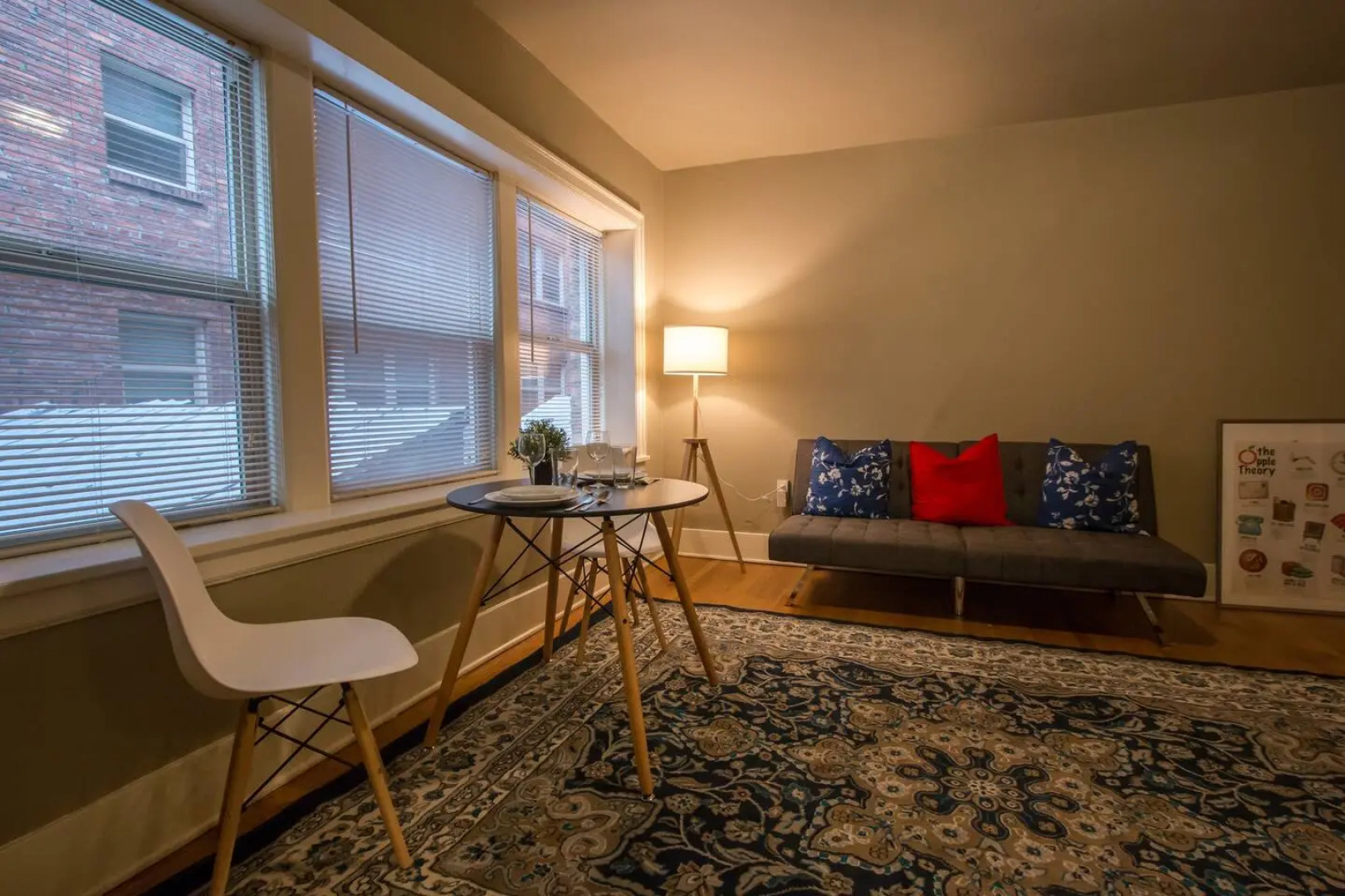 Cozy 1BR 1Bath | Fast Wifi! Great Location!