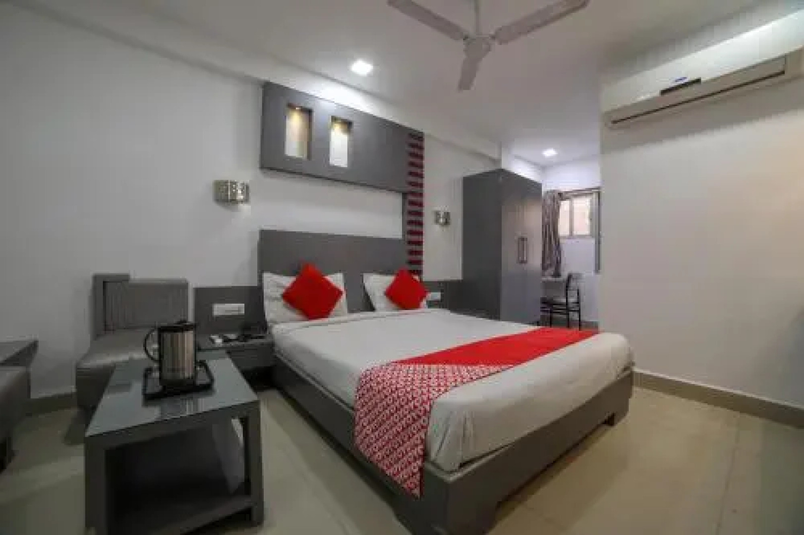 OYO 29220 Hotel Siddharth