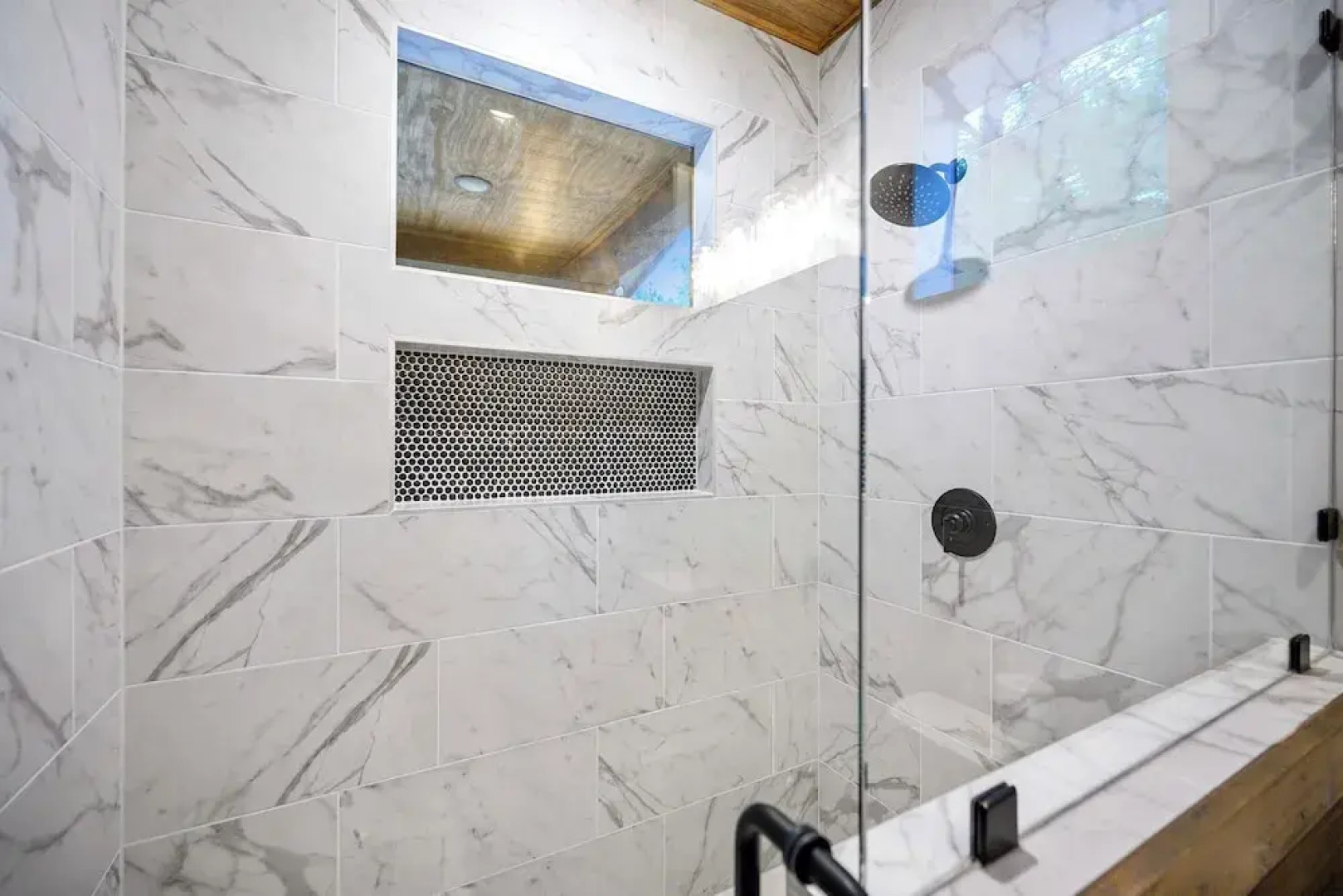 Broken Bow Home w/ Hot Tub, Game Room & EV Charger