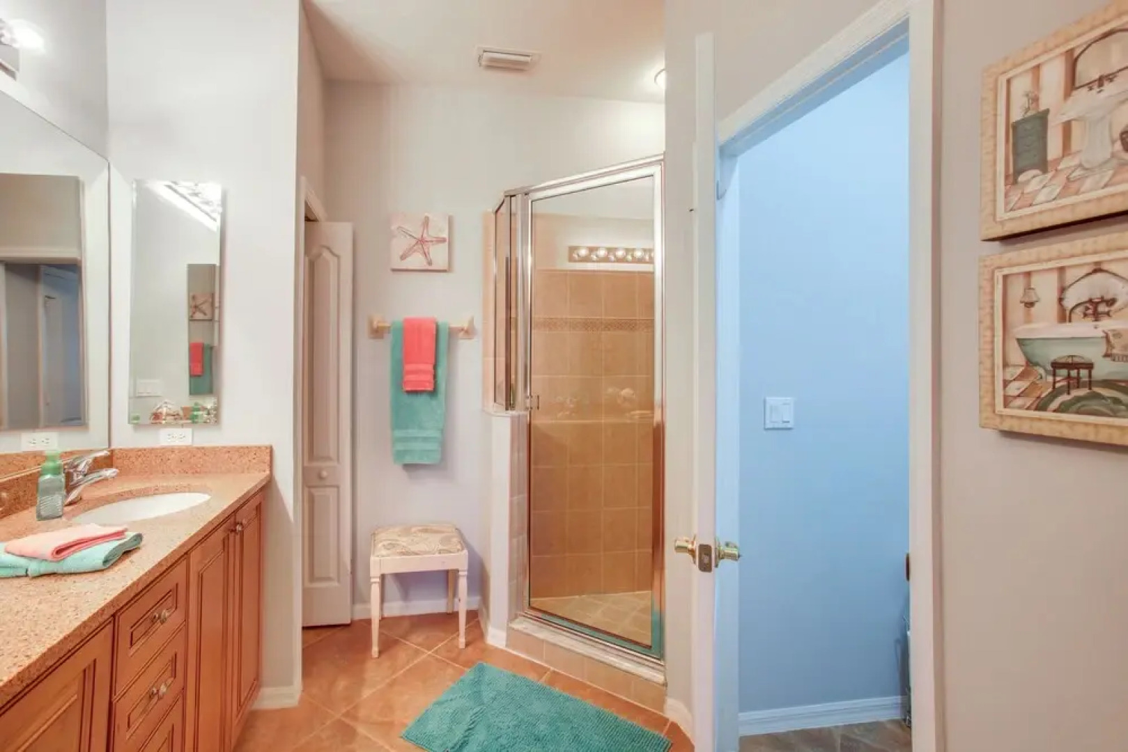 3 Mi to Dtwn Fort Myers: Condo w/ Pool & Hot Tub