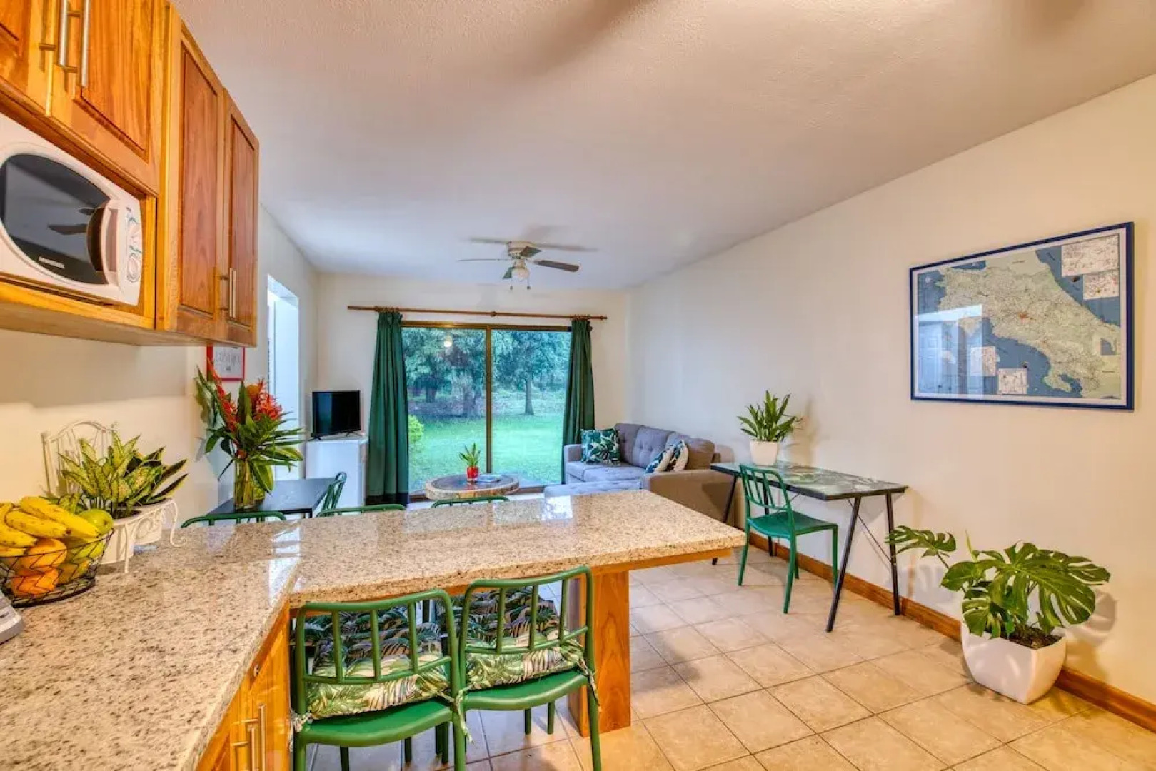 Golden Getaway Apartments