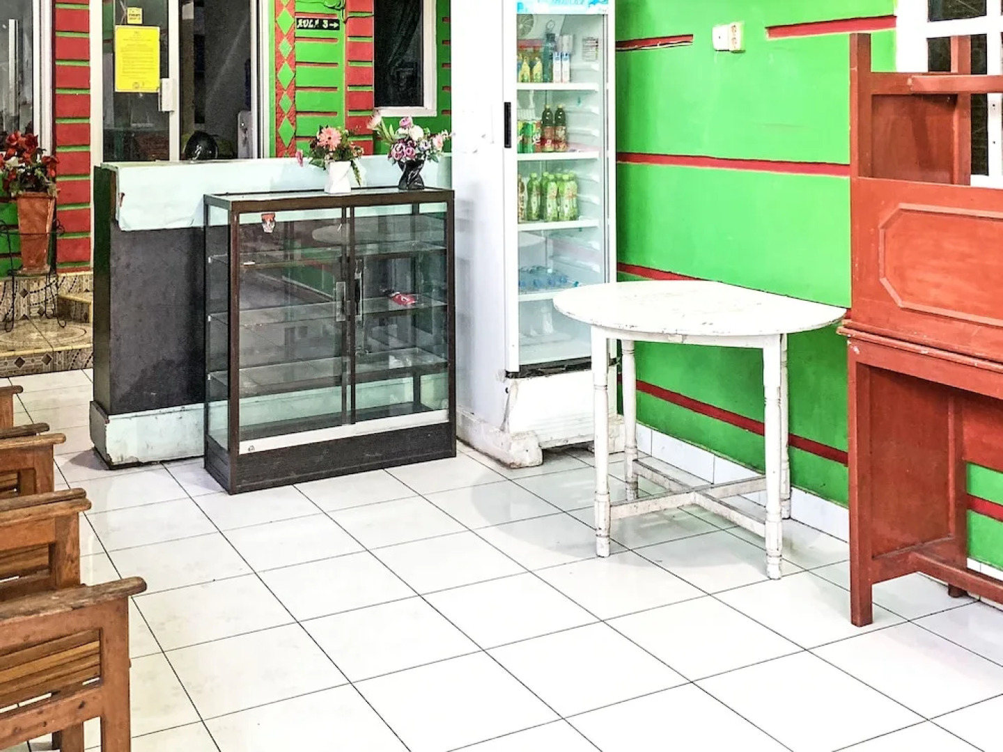 Hotel O Surya HotelNearTaman Anggrek Pkk Watansoppeng