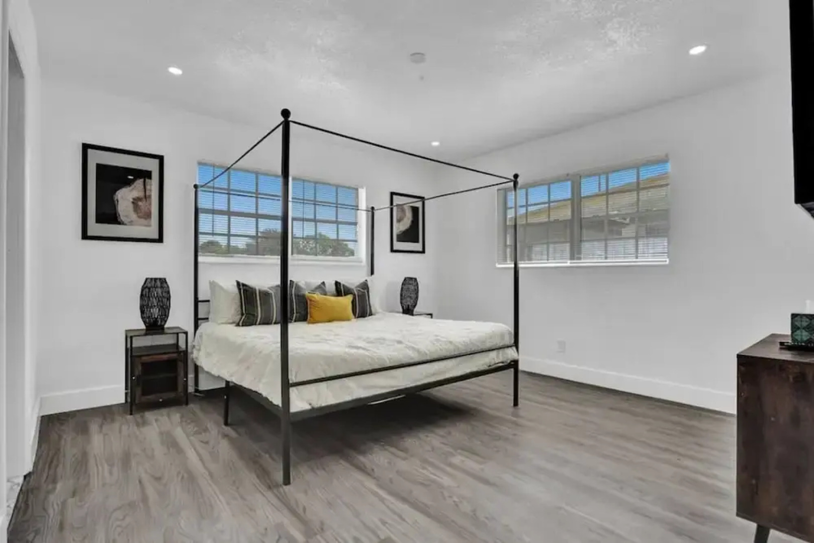 Spacious Home With Heated Pool