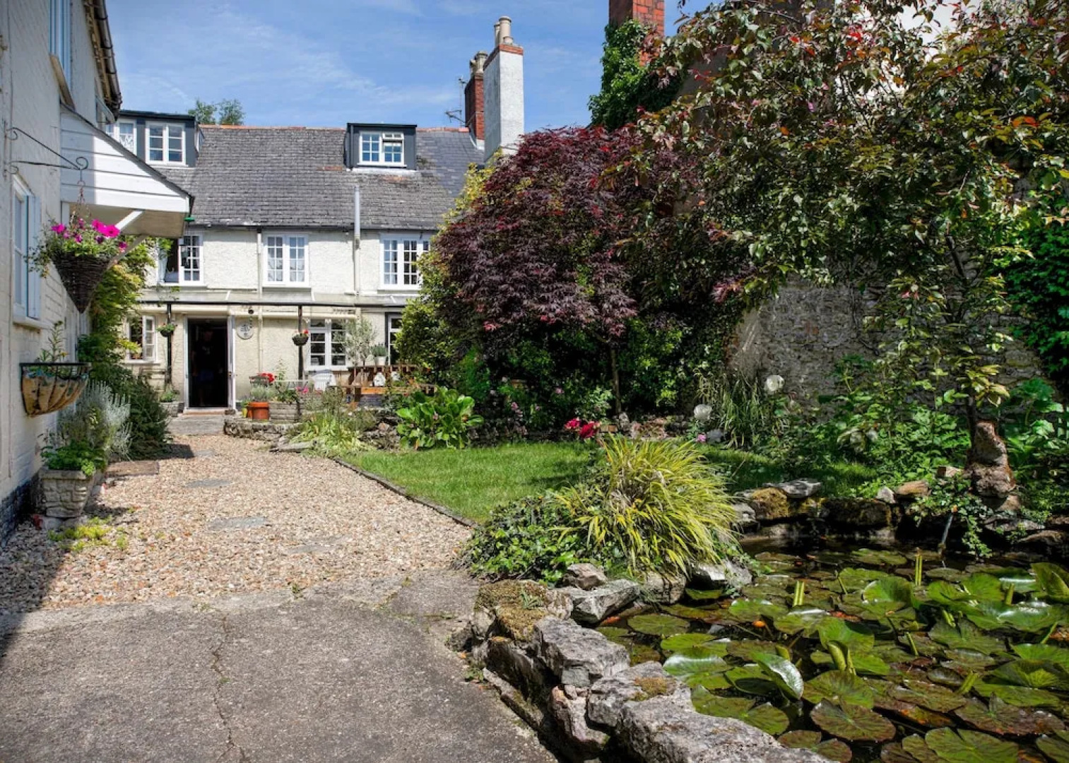 Bellplot House Hotel