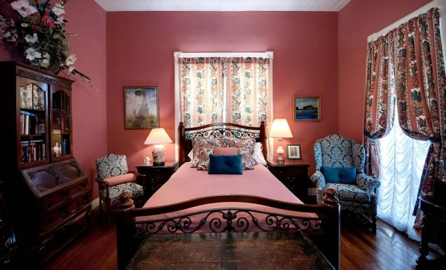 Antoinettes Cottage Bed and Breakfast