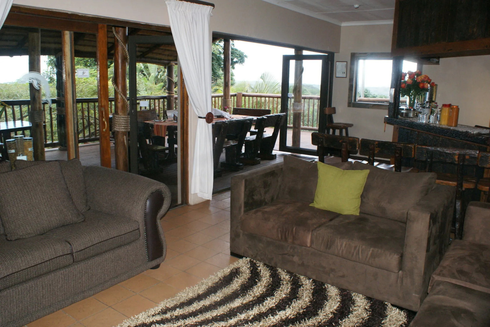 Ndiza Lodge & Cabanas