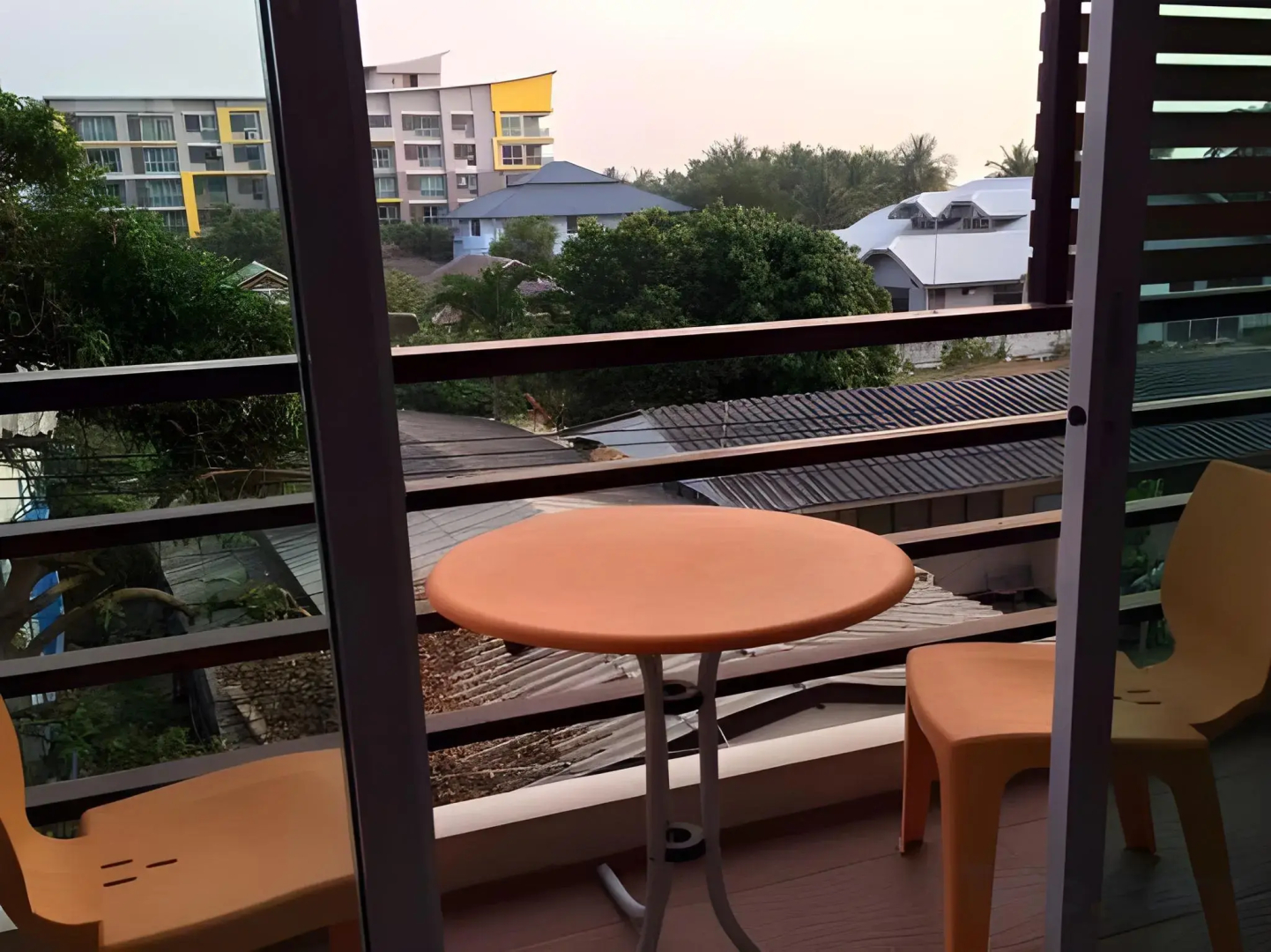 Tontalay Hotel