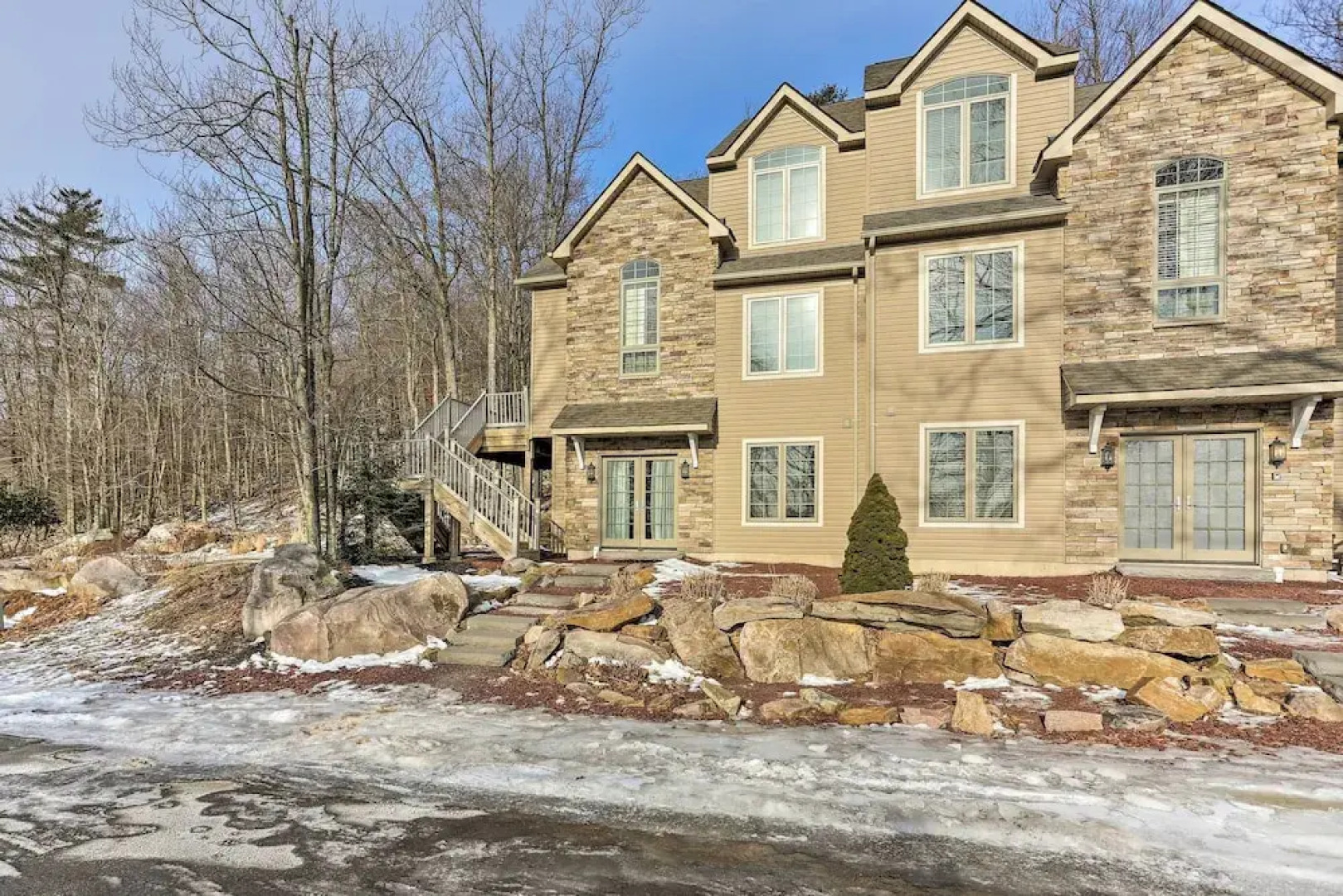 Townhome w/ Grill < 1 Mi to Big Boulder Mountain