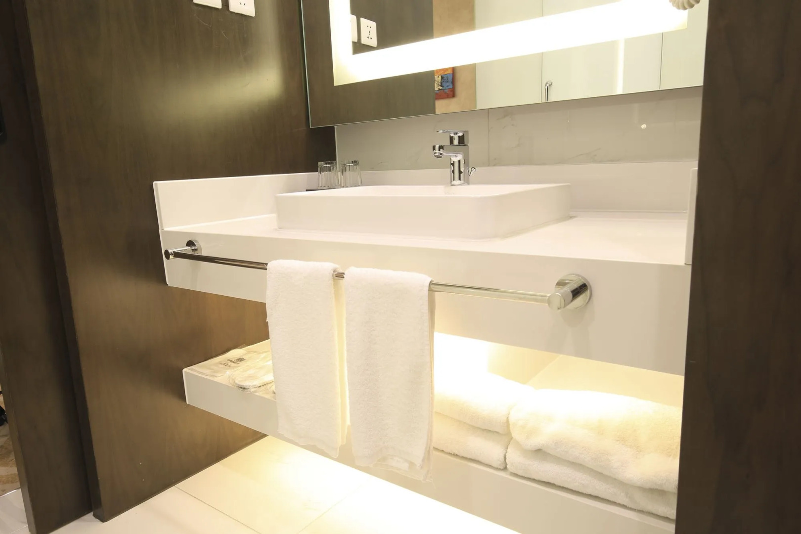 Shanghai Crown Crystal Hotel