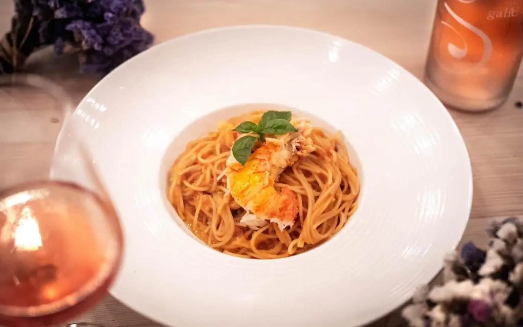 Boutique Pine Tree apartments