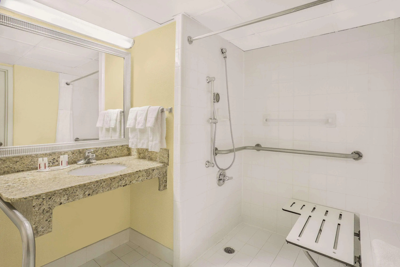 Ramada Plaza by Wyndham Fayetteville Fort Bragg Area