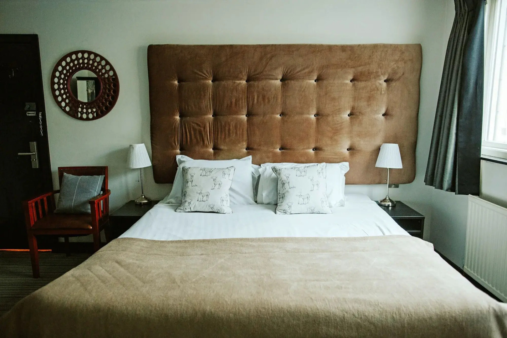 Sinclair's Bar, Lounge & Rooms