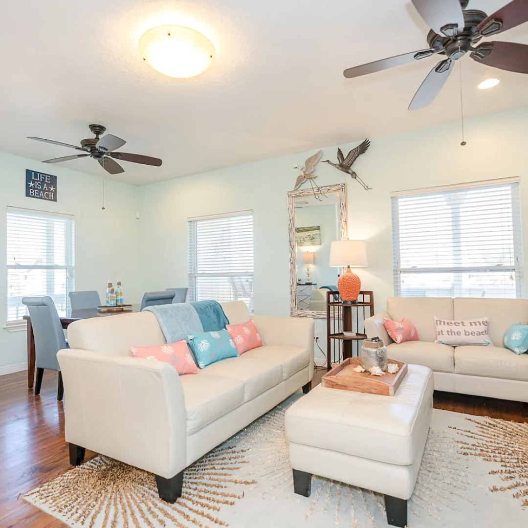 Serenity By the Sea - Great Views in Treasure Island