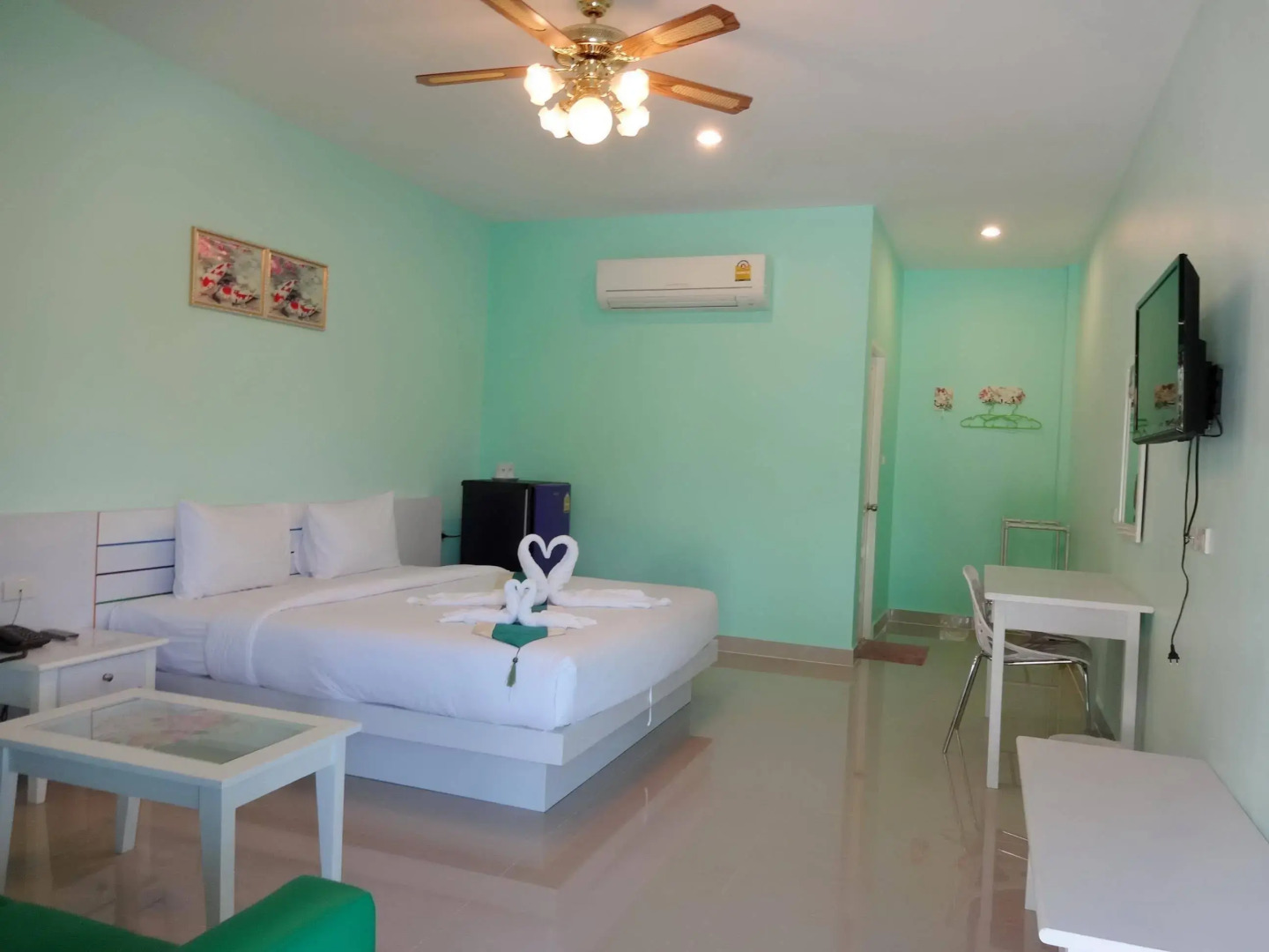 Holland Resort Phuket (SHA Extra Plus)