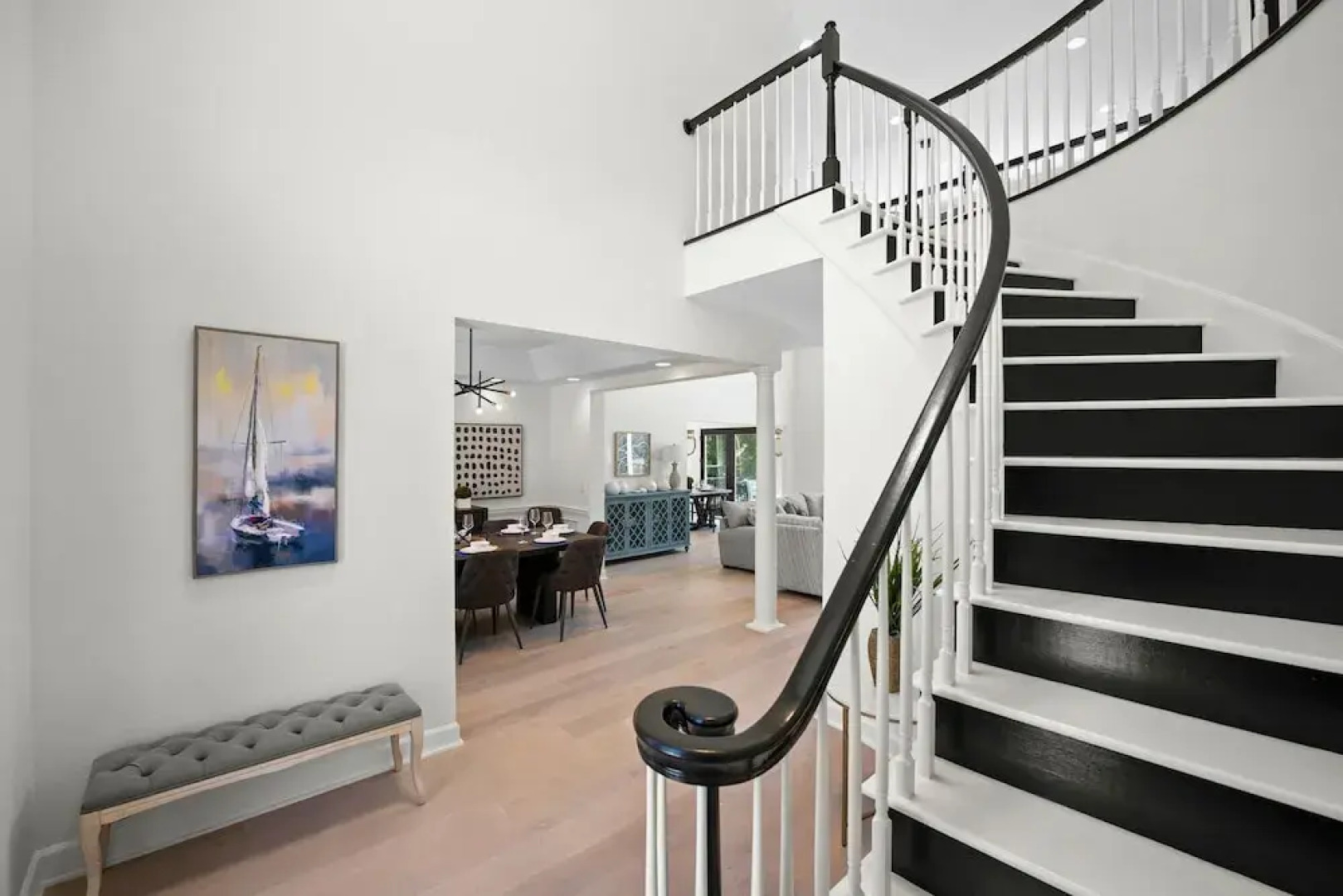 Knotty Pines by Avantstay Lake Views Renovated