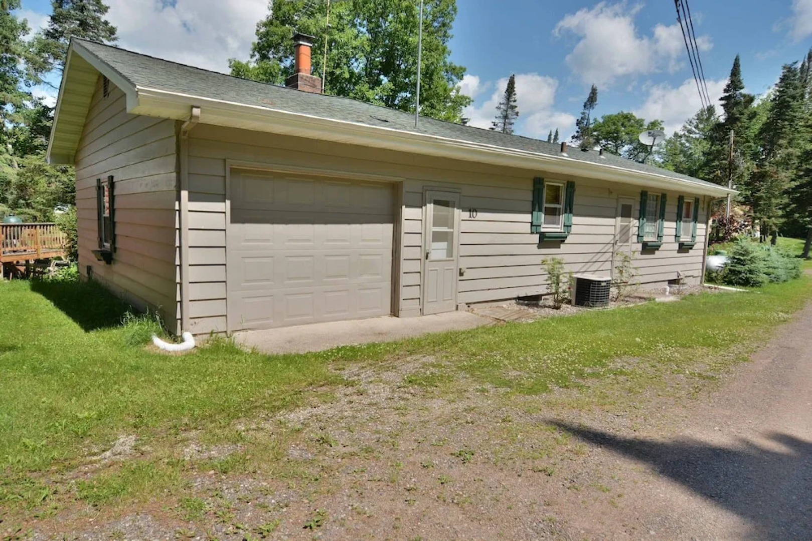 Tranquility Court 3 Bedrooms 1 Bathroom Condo