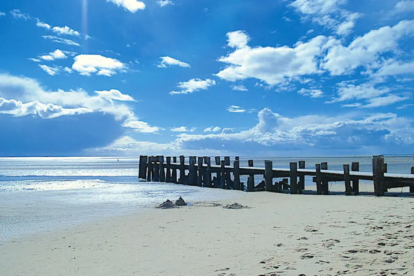 Semi Detached House, Oldsum