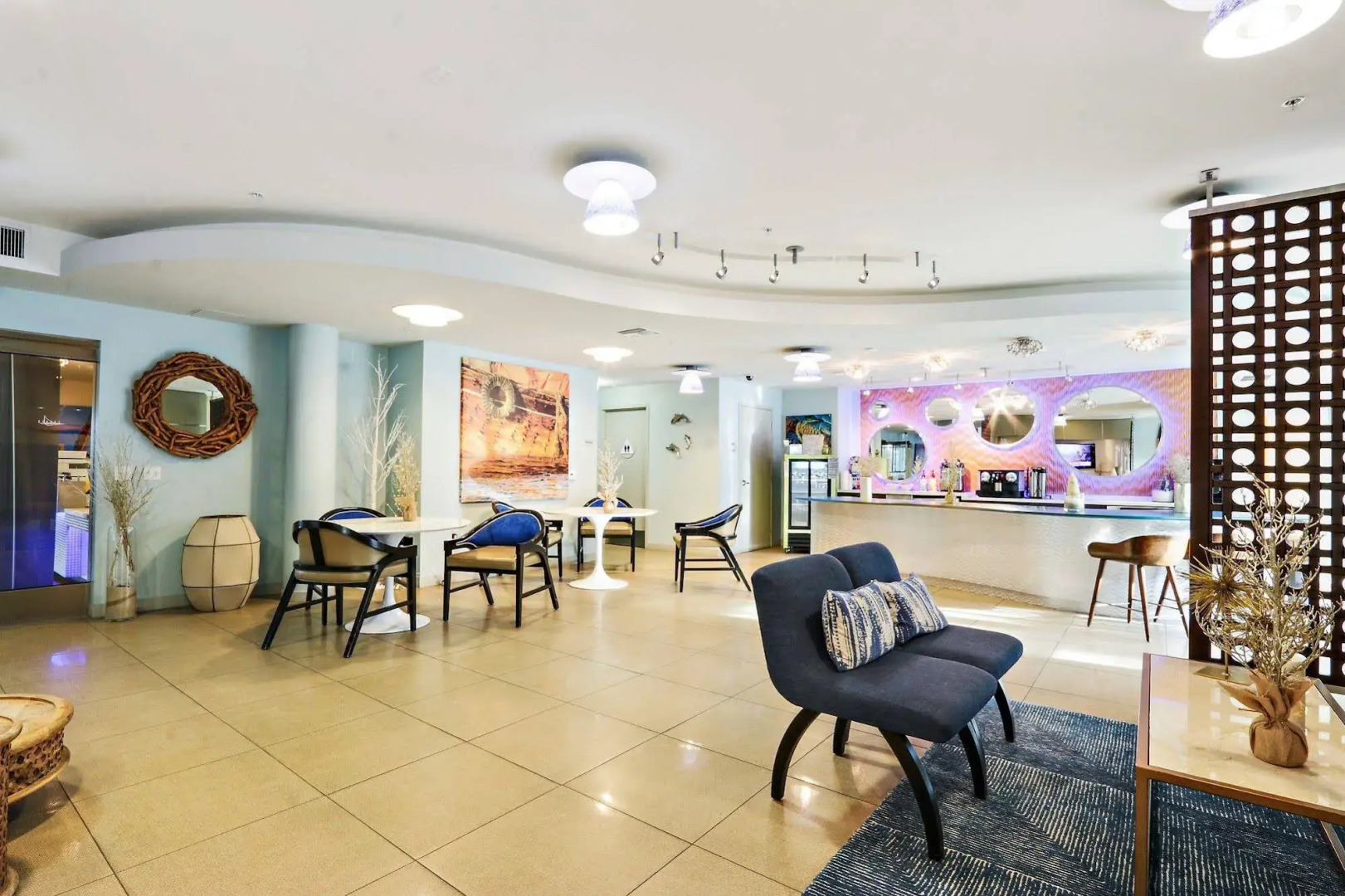 Global Luxury Suites at Marina Del Rey