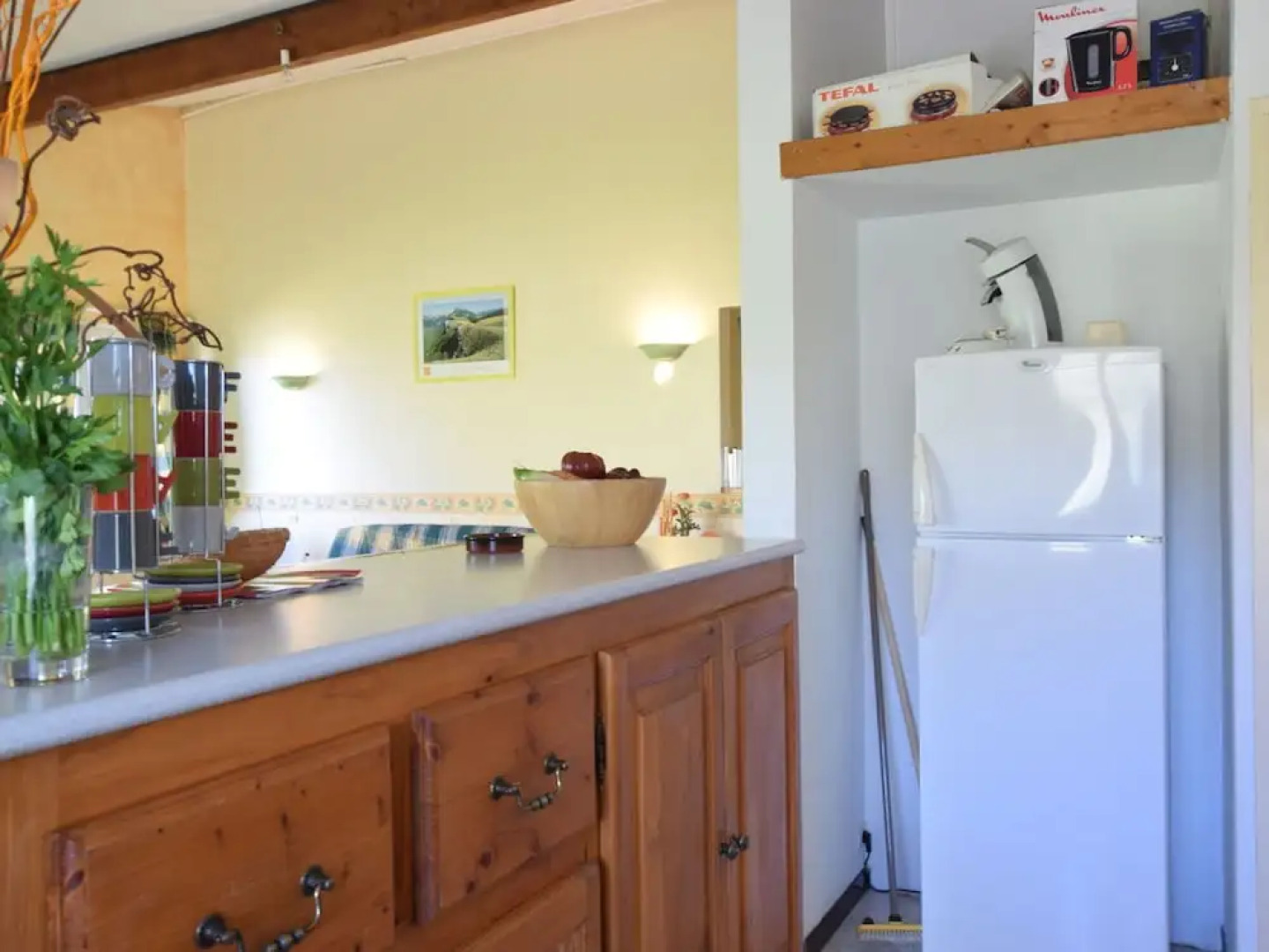 Beautiful Holiday Home in Bourdeaux with Hill View