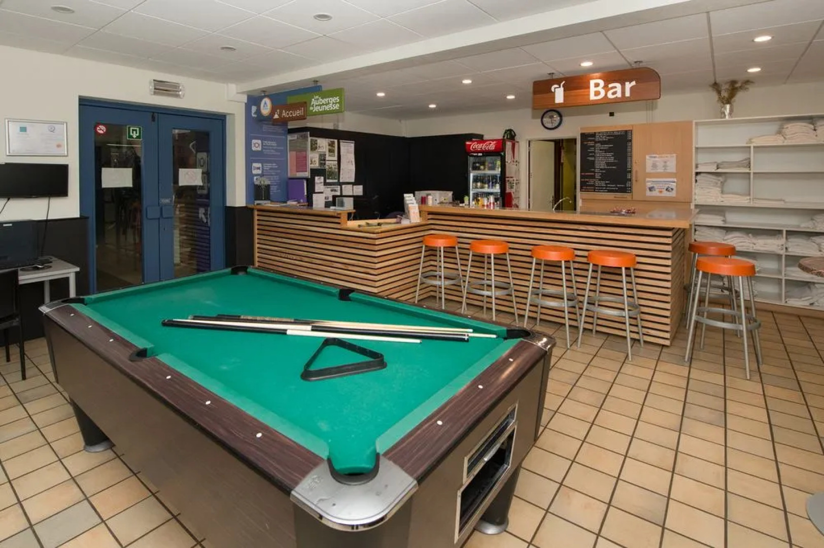 Auberge de Jeunesse de La Roche-Champlon