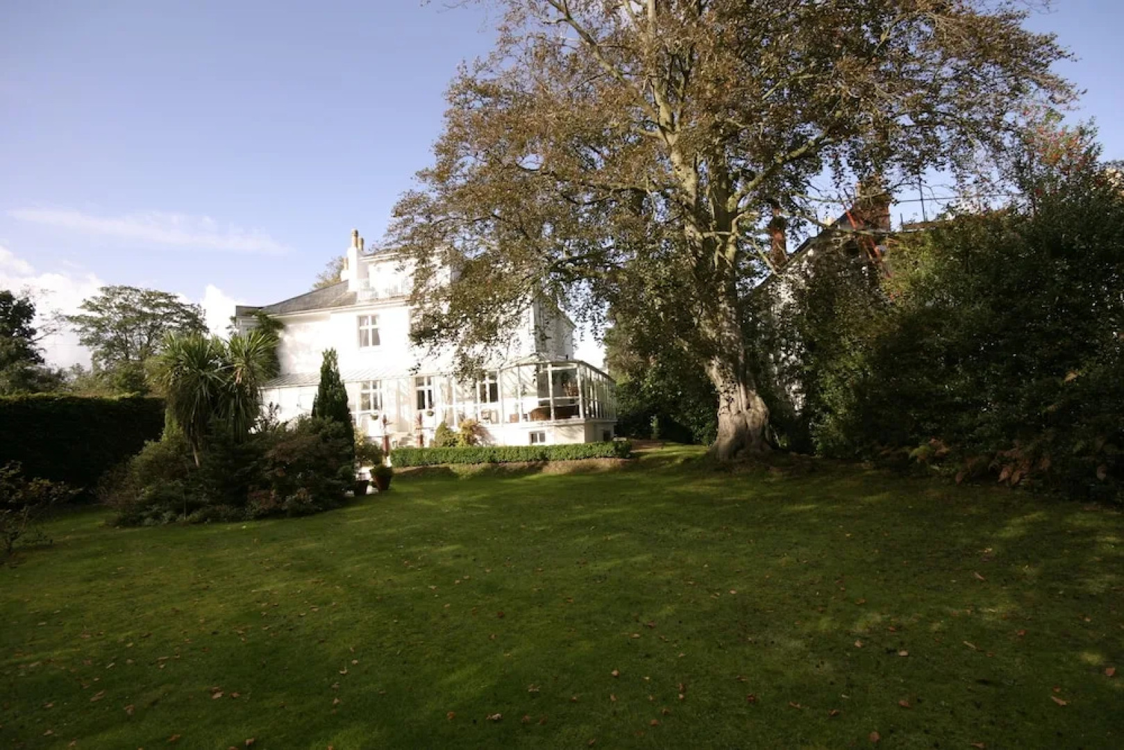Fines Bayliwick Hotel