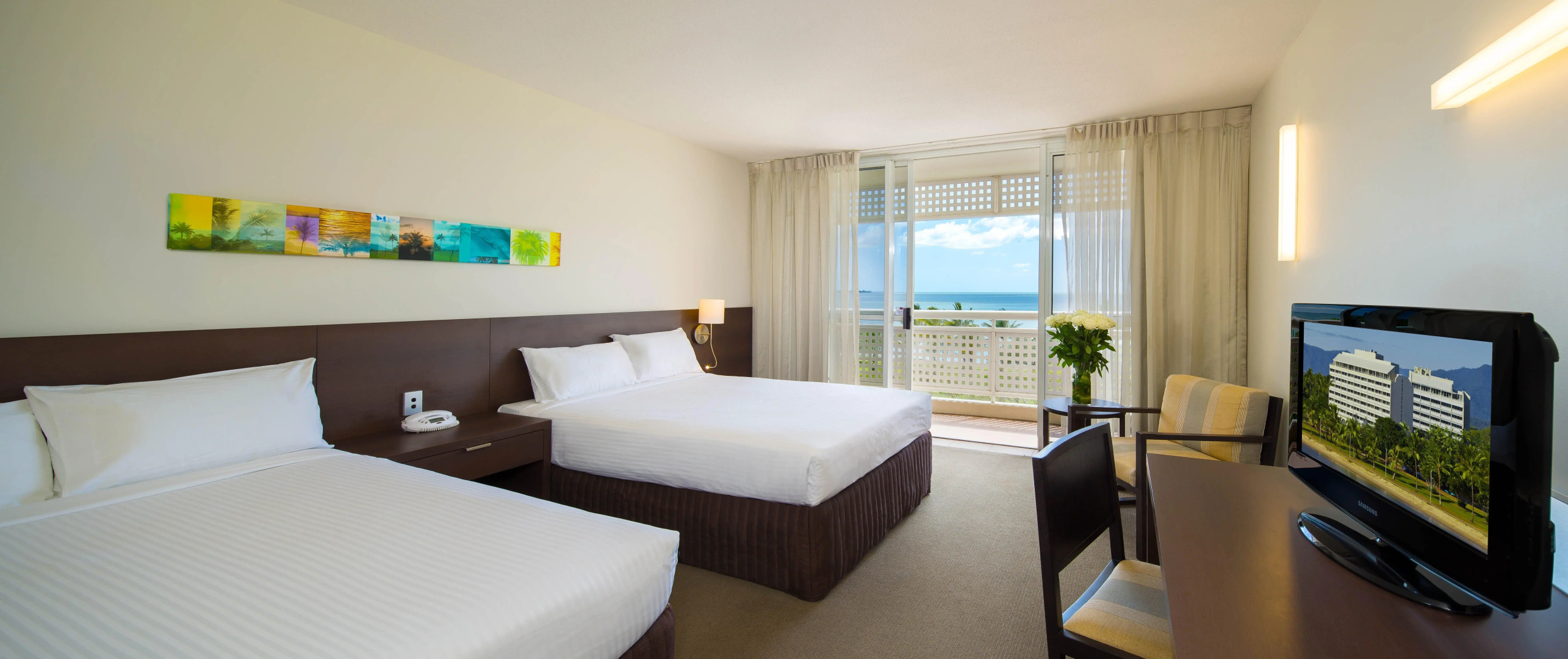 Cairns Harbourside Hotel