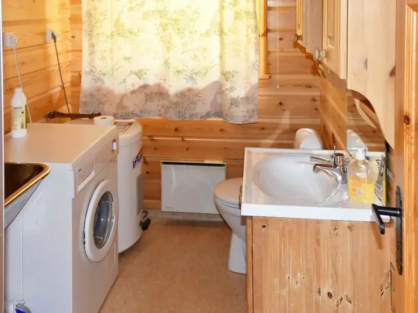 8 Person Holiday Home in Olden