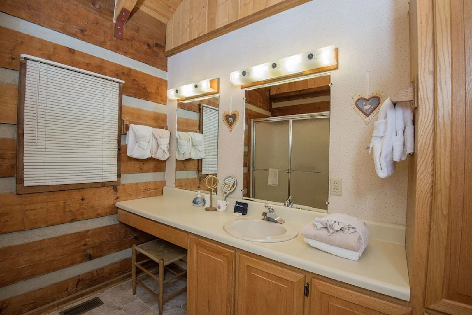 Valhalla by Heritage Cabin Rentals