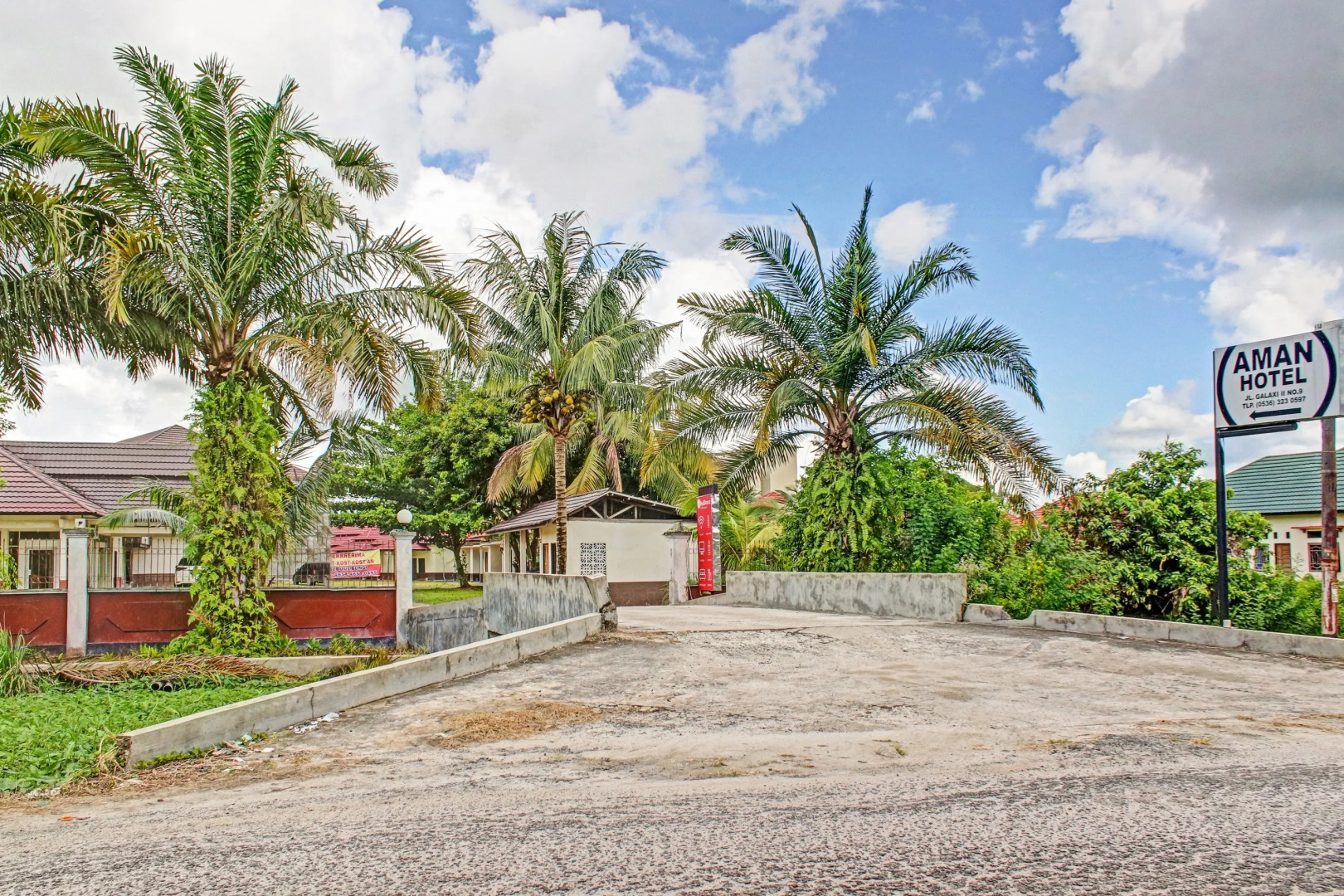 OYO 90423 Hotel Aman