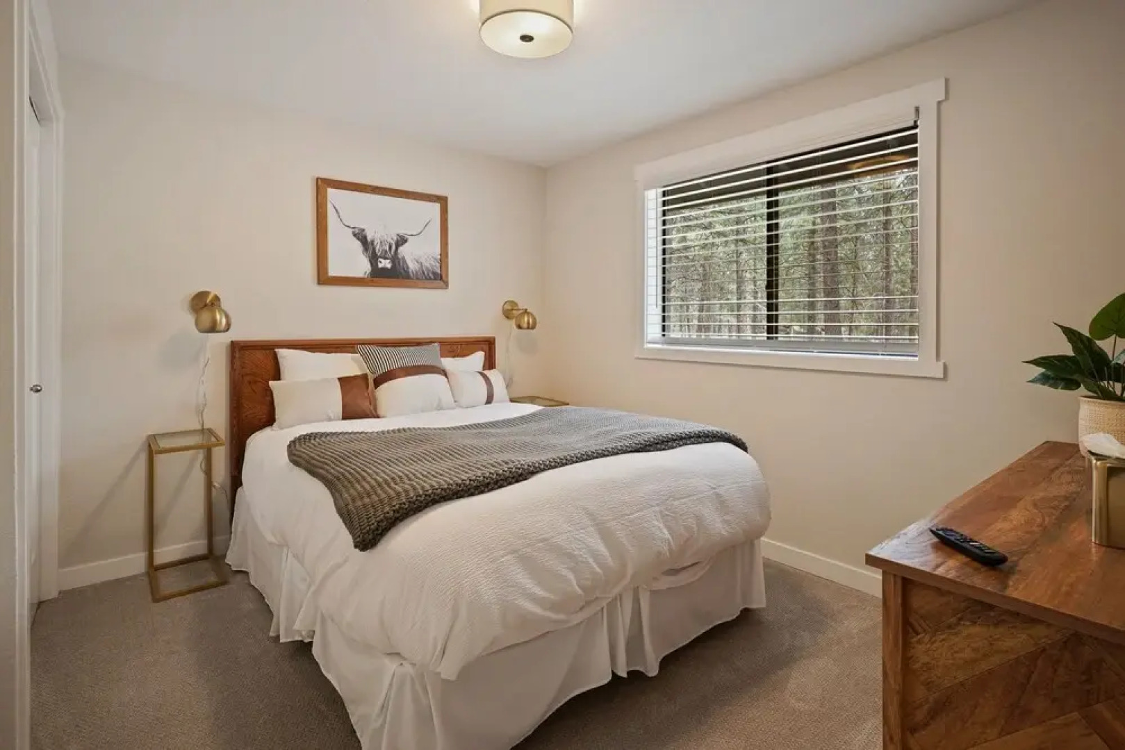 8 Quartz Mountain 3 Bedroom Home by Redawning