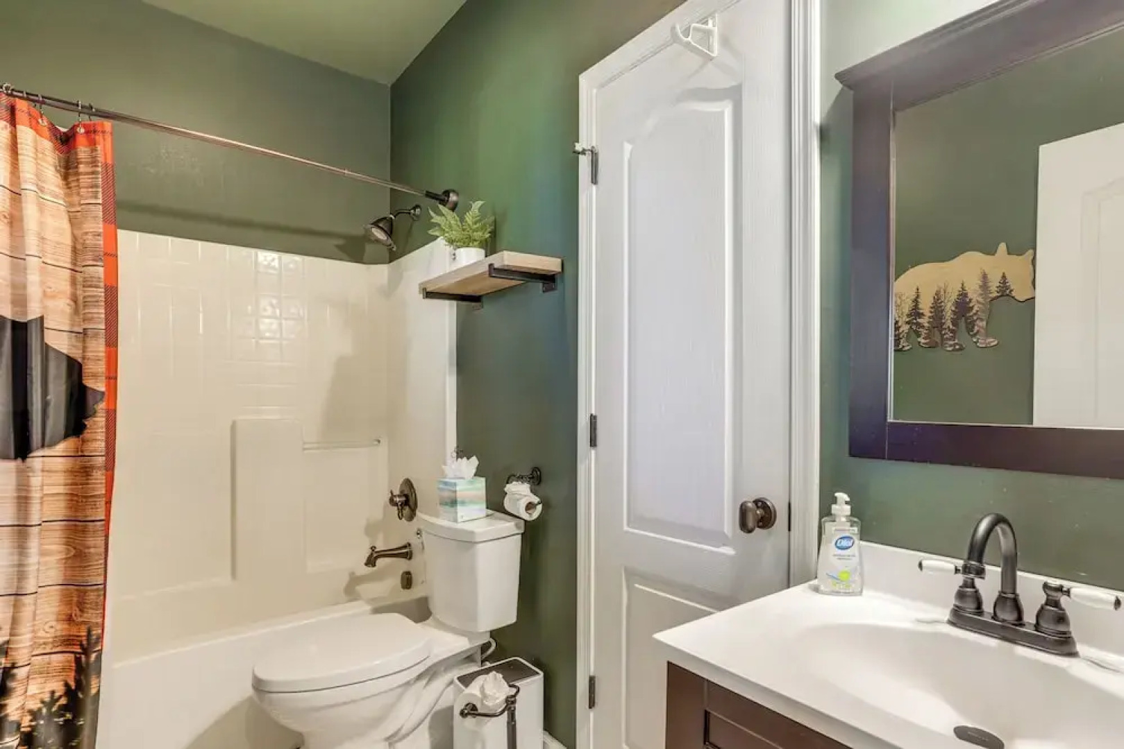 Stunning Wintergreen Resort Home: Ski & Golf!