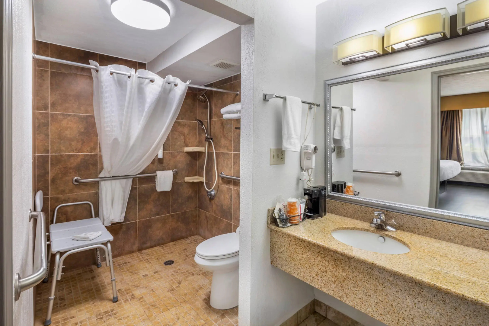 Clarion Pointe Morrow - Atlanta South