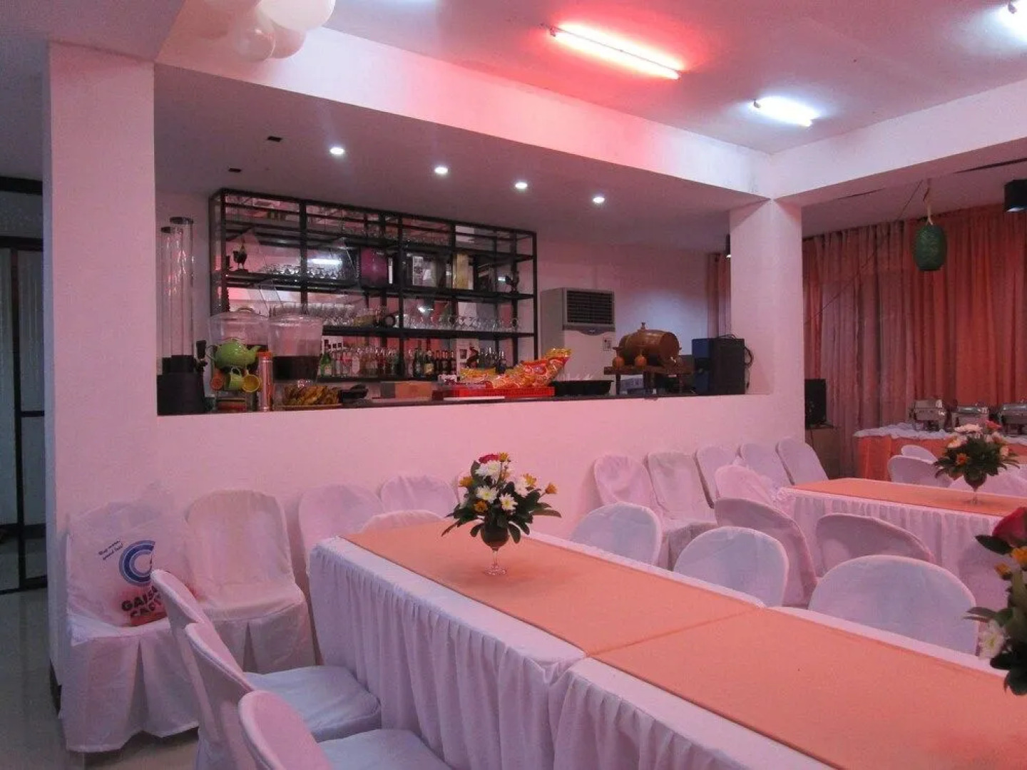 ACM Surfing View Hotel