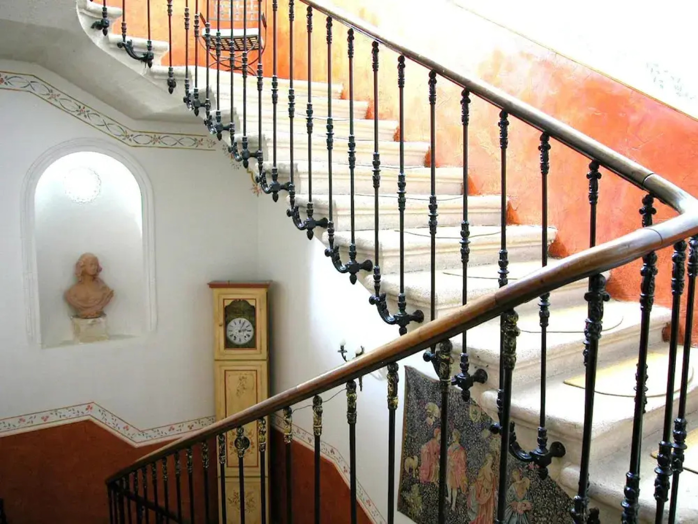 Two-Bedroom Apartment in Le Barroux