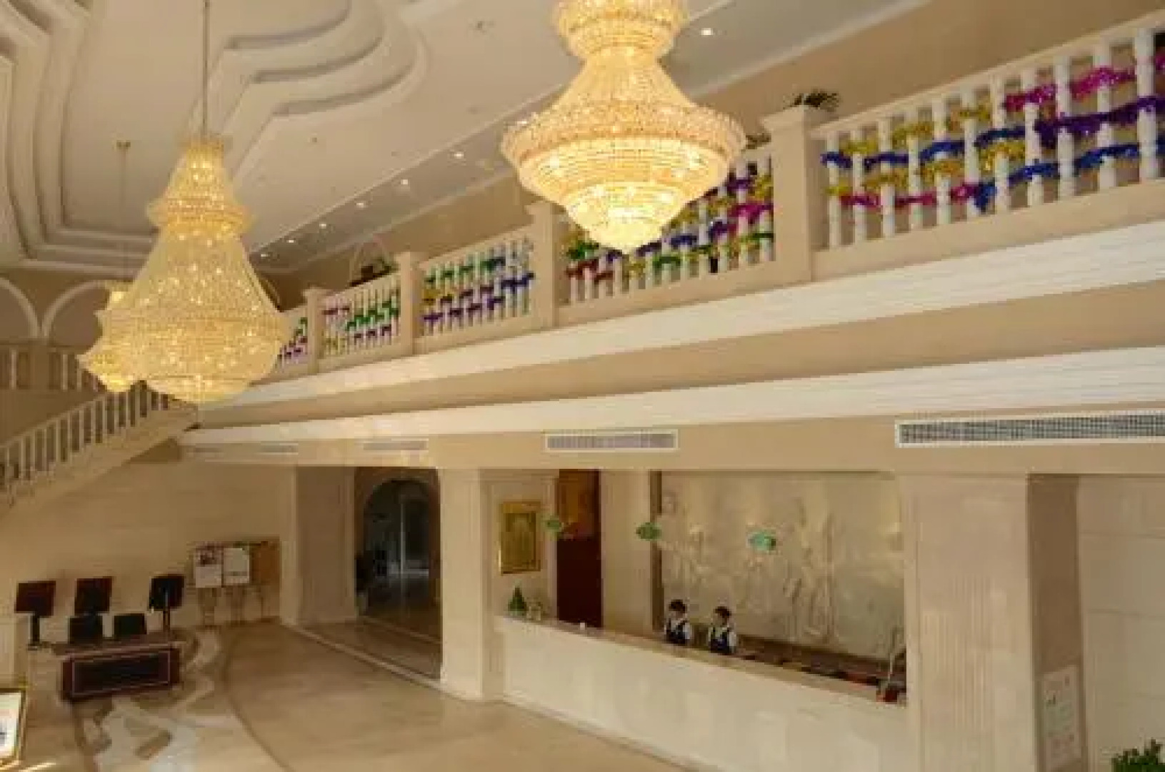 Vienna Hotel Chongqing Changshengqiao Subway Station Branch