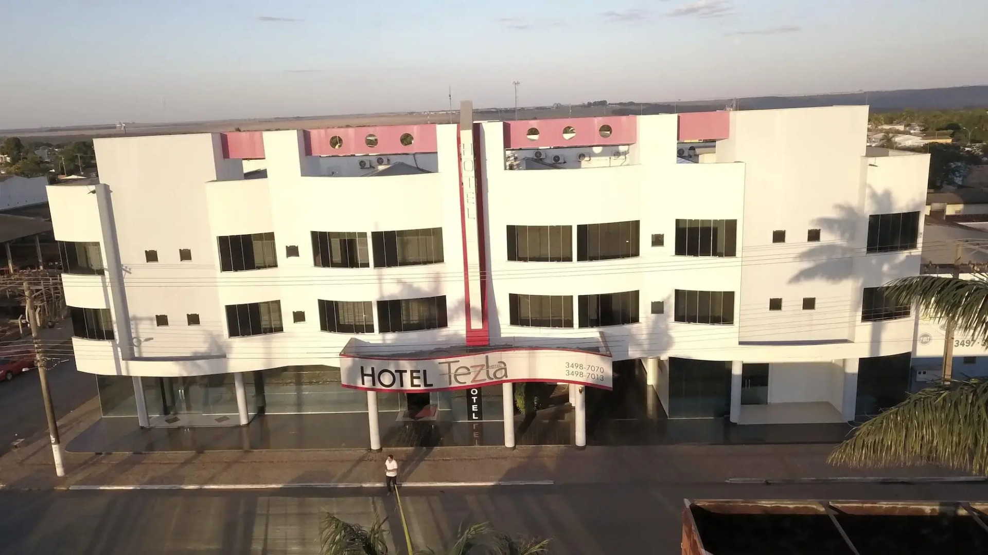 Tezla Hotel