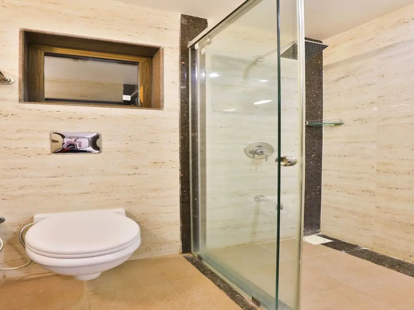 OYO 13420 Hotel Adendip Inn