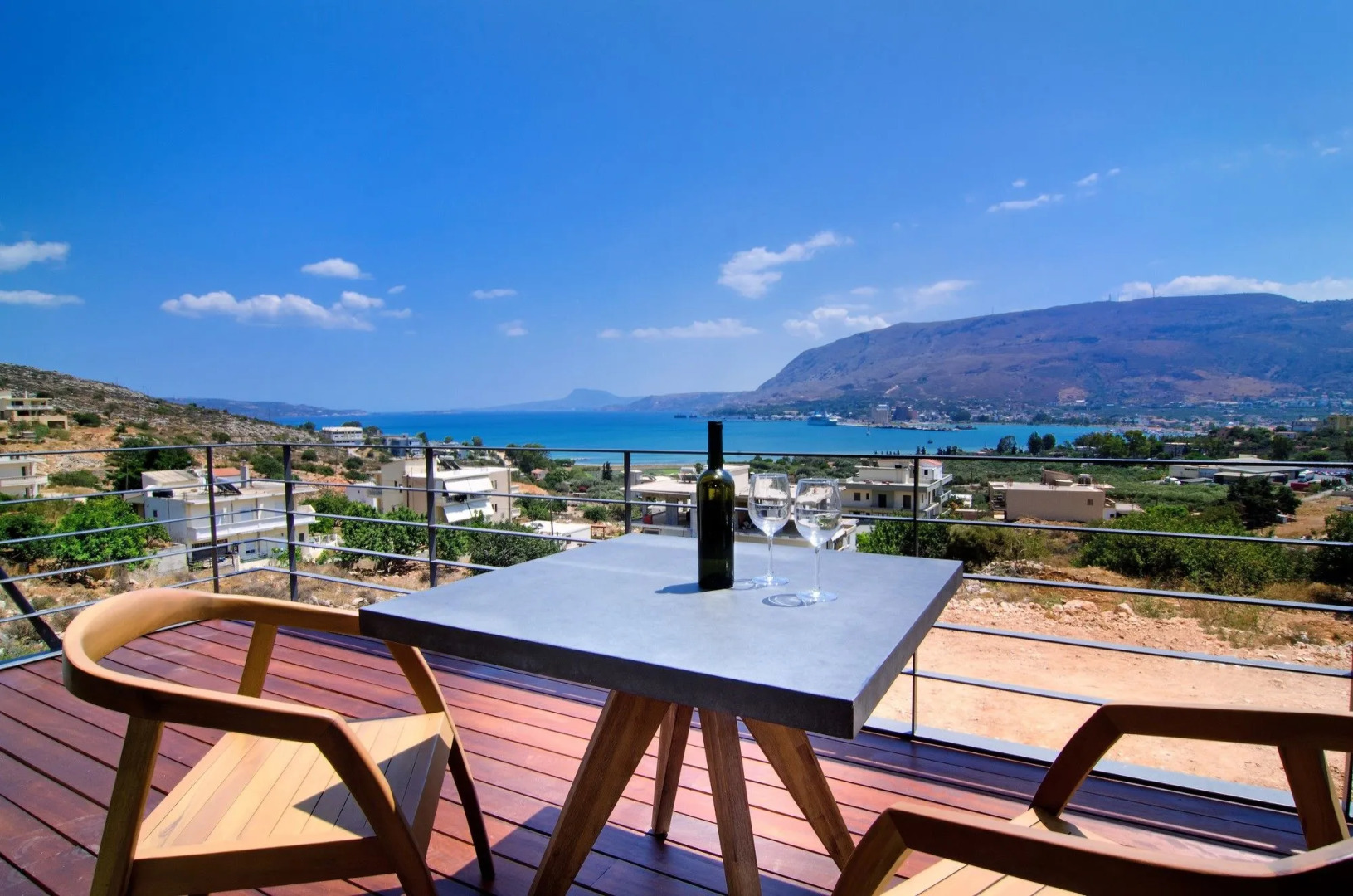 Seametry Luxury Living Apartments Adults Only