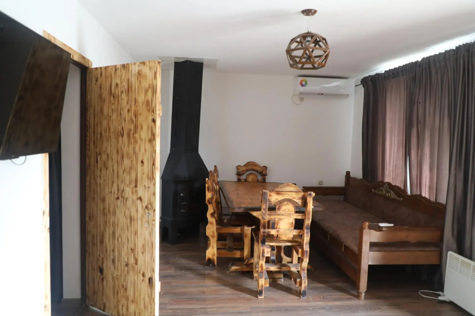 Беной Тревел Озеро