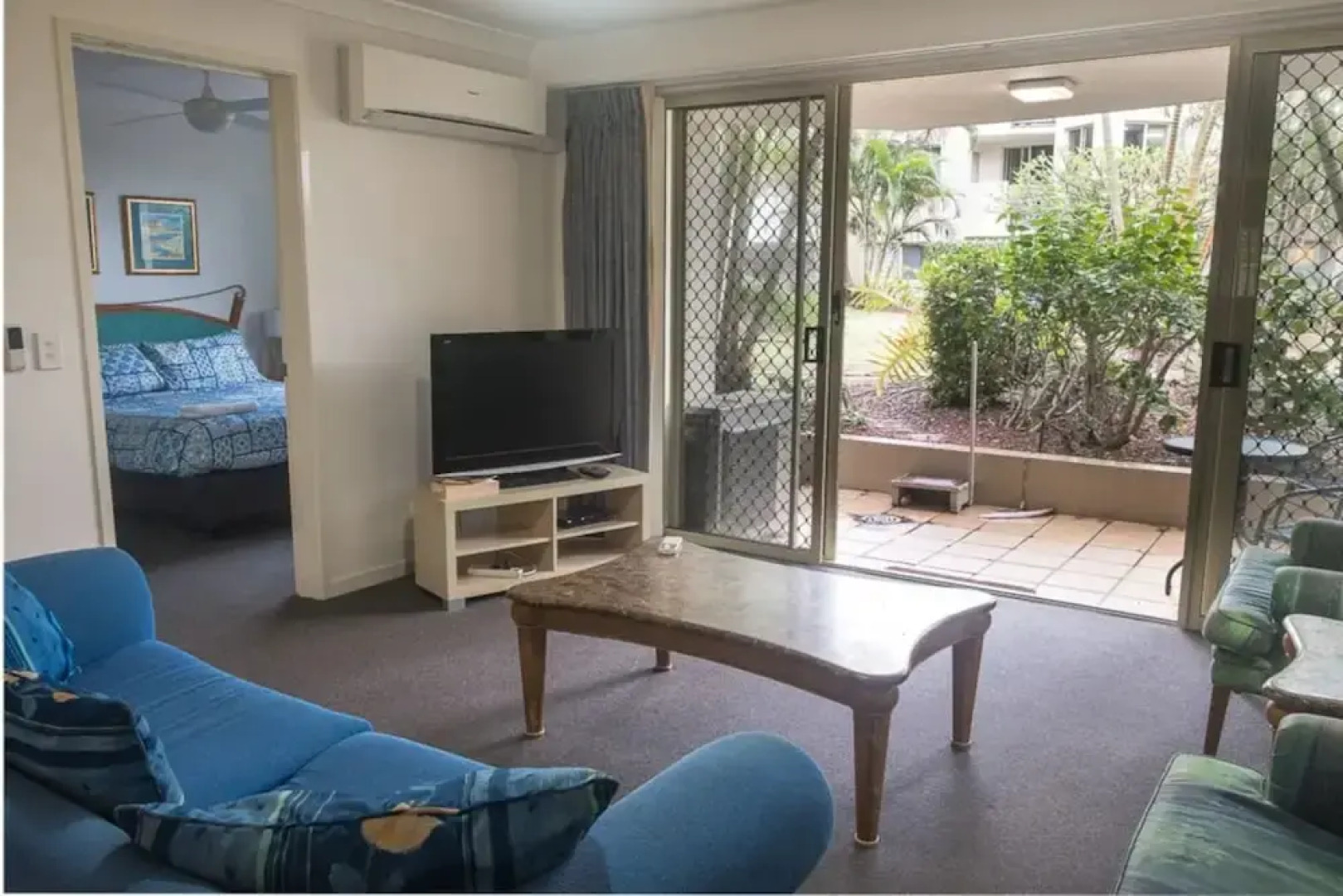 Beach Resort Ground Unit With Parking