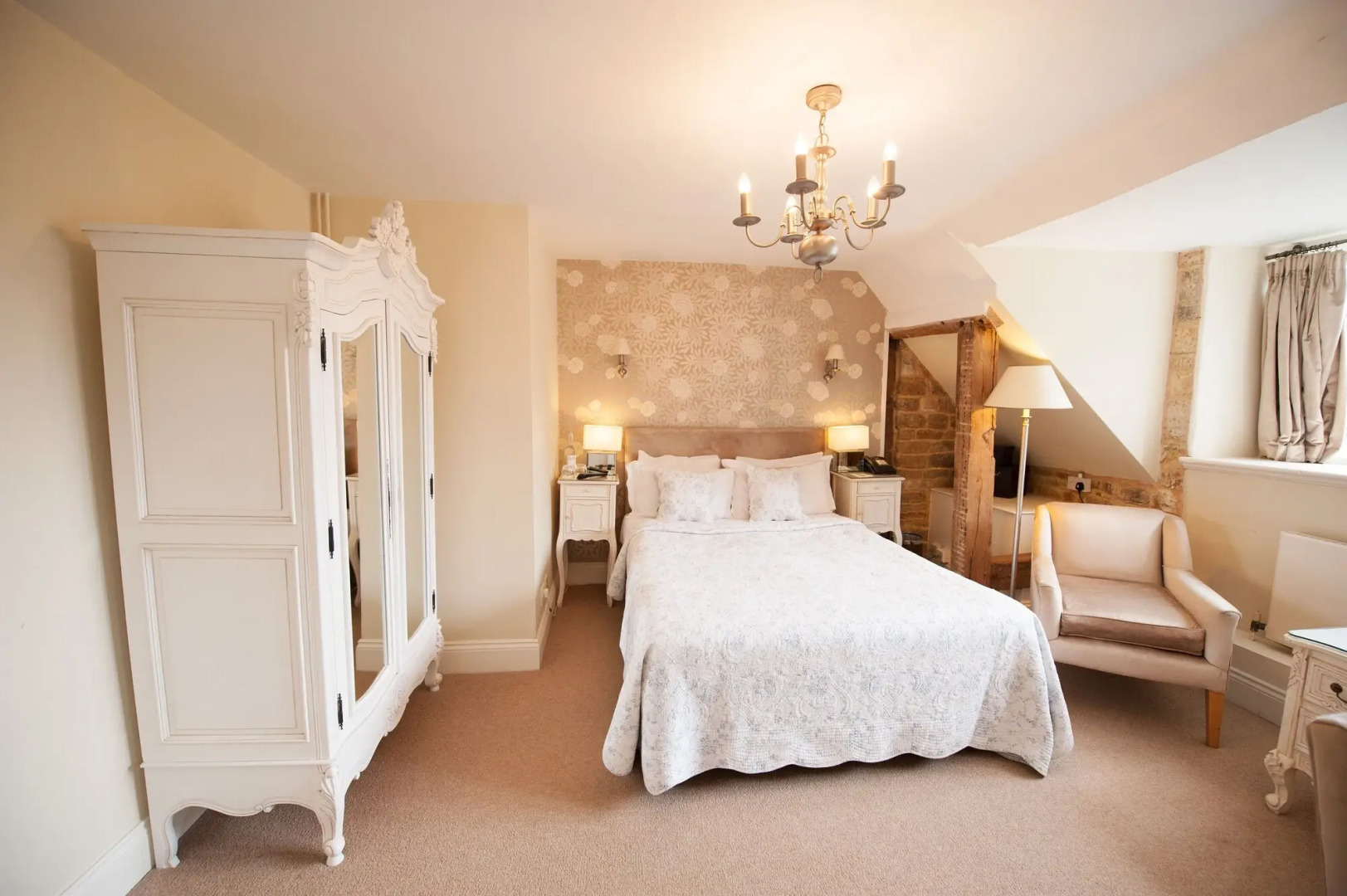 Rushton Hall Hotel & SPA